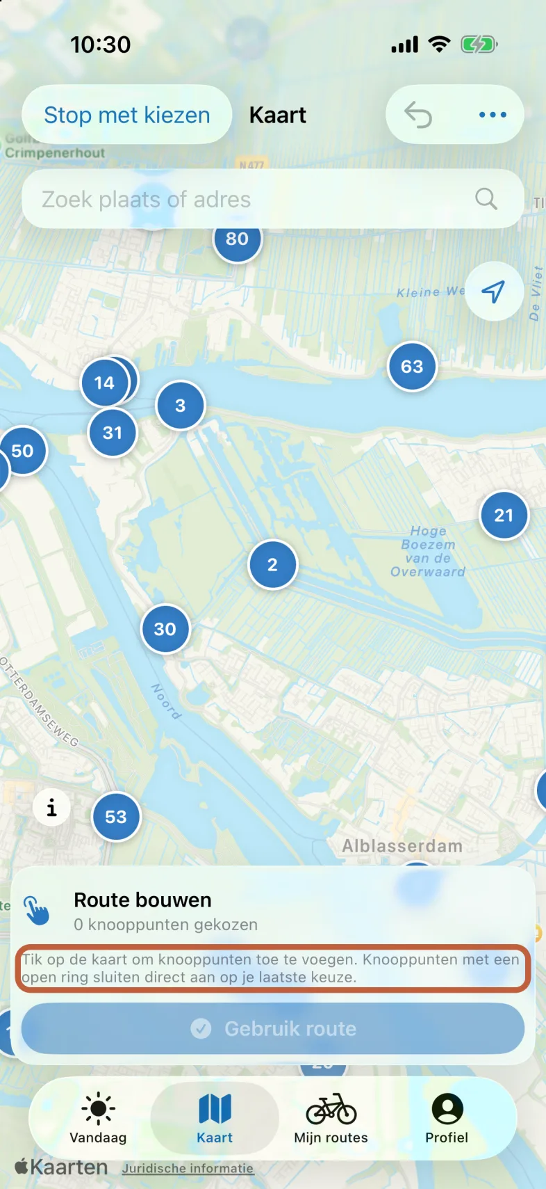 De kaart in de stand Route bouwen. Bovenin de knoppen Stop met kiezen, ongedaan maken en Meer. Onderaan het paneel Route bouwen met 0 knooppunten gekozen, de uitleg om knooppunten aan te tikken en de knop Gebruik route, die nog niet werkt.